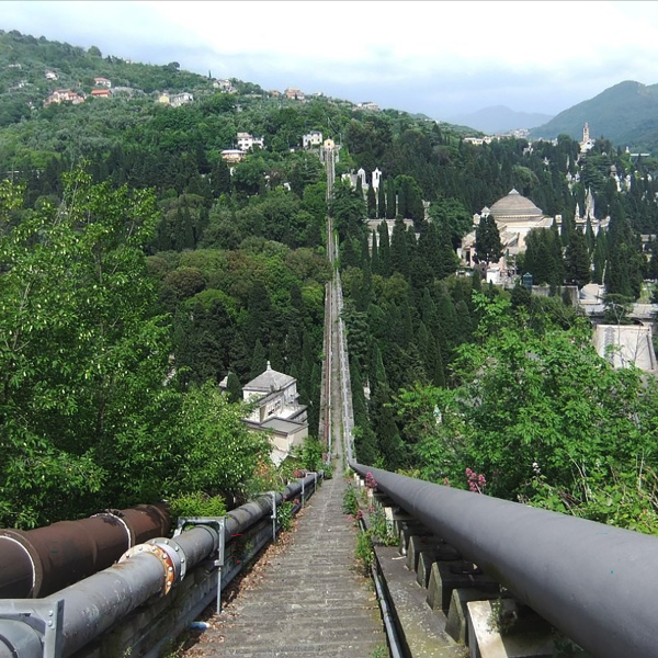 Corro con sul Ponte del Sifone